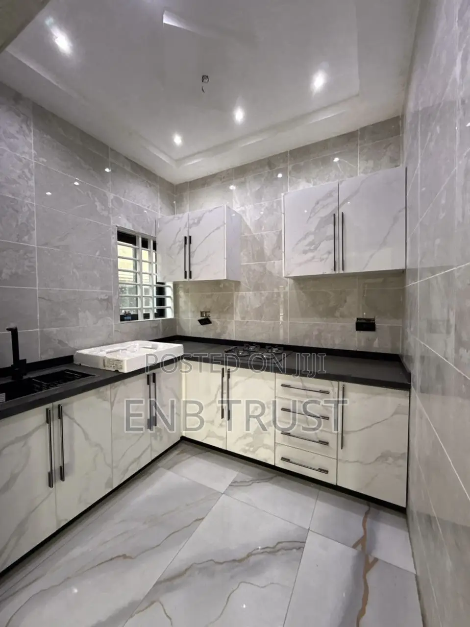 4bdrm Duplex in Haatso, Antis for sale