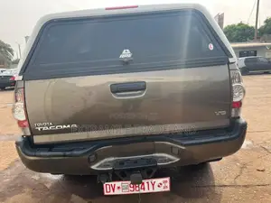 Toyota Tacoma 2014 Brown