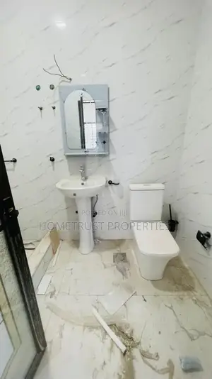 3bdrm Duplex in Ablekuma Amomorle, Pentecost for sale