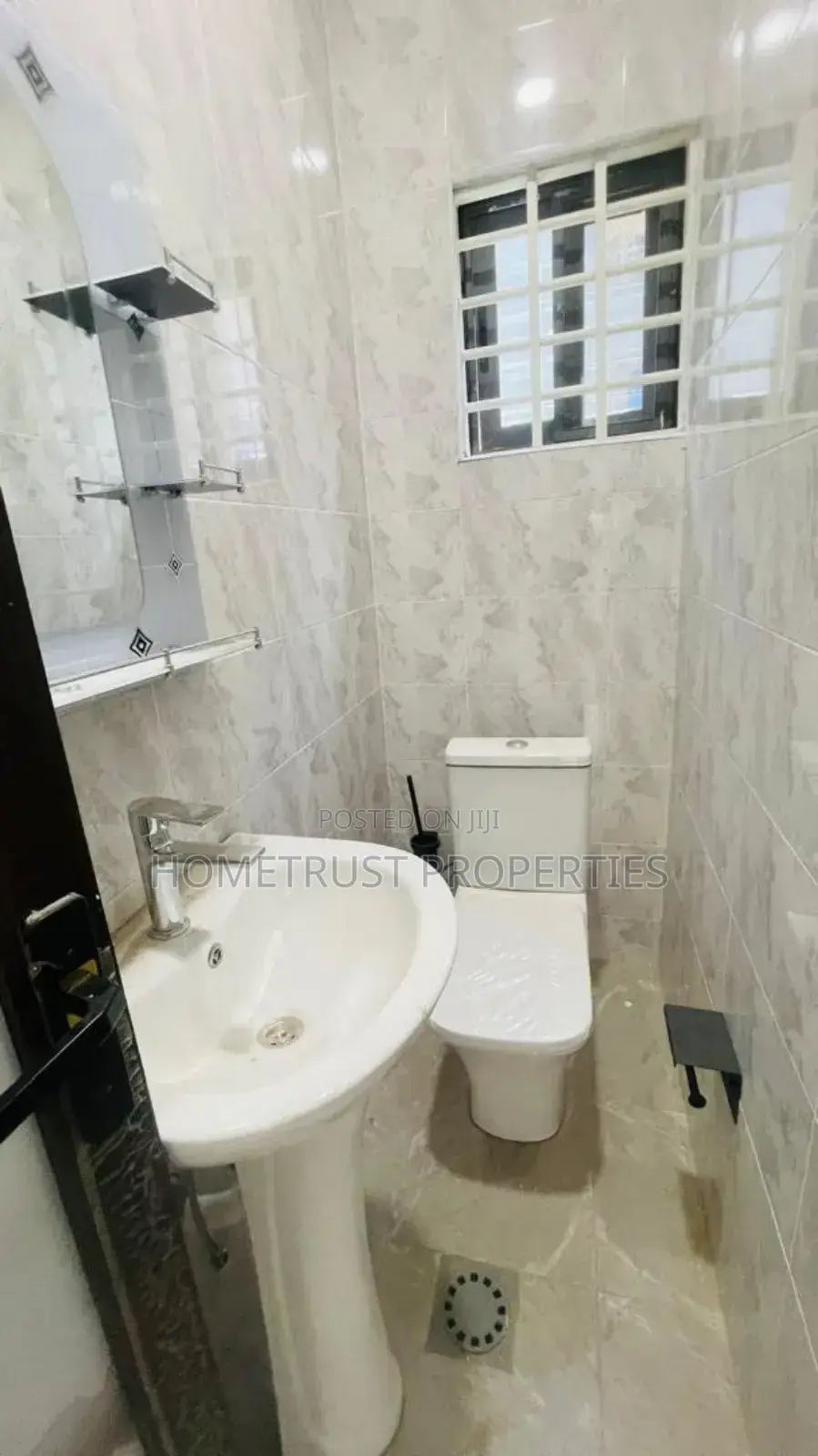 3bdrm Duplex in Ablekuma Amomorle, Pentecost for sale