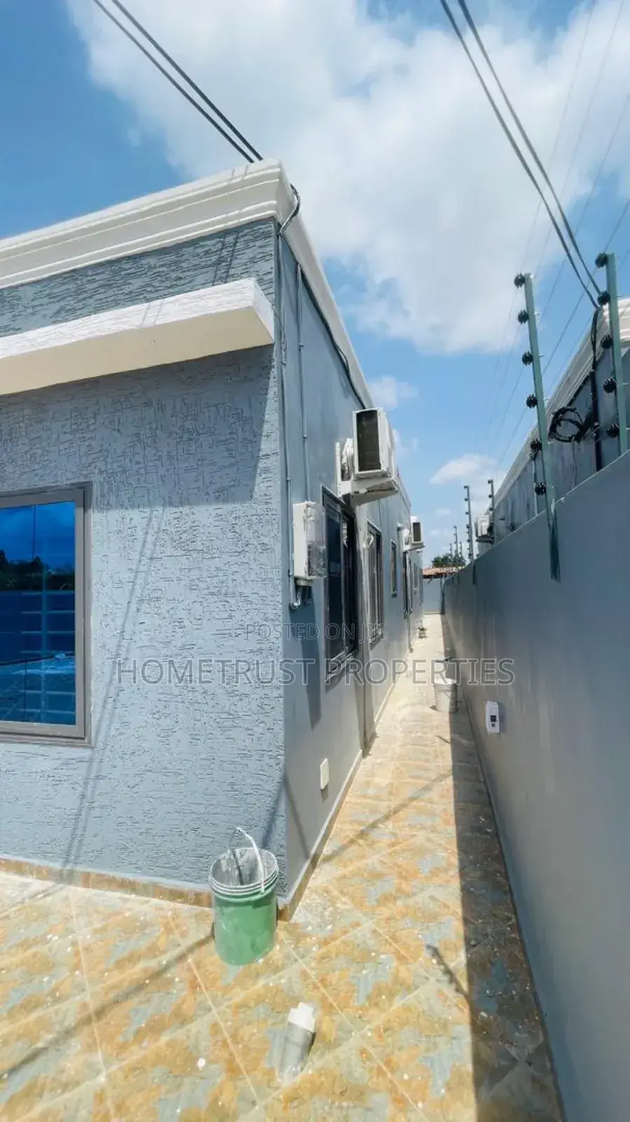 3bdrm Duplex in Ablekuma Amomorle, Pentecost for sale