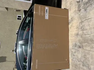Samsung U8000f 65 Inches