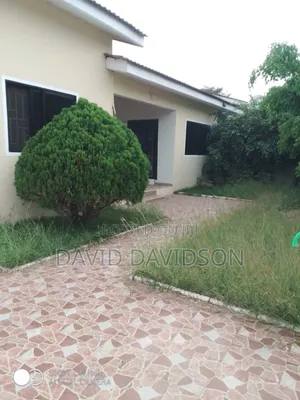 3bdrm House in 3 Bedroom House Self, Tema Metropolitan for rent