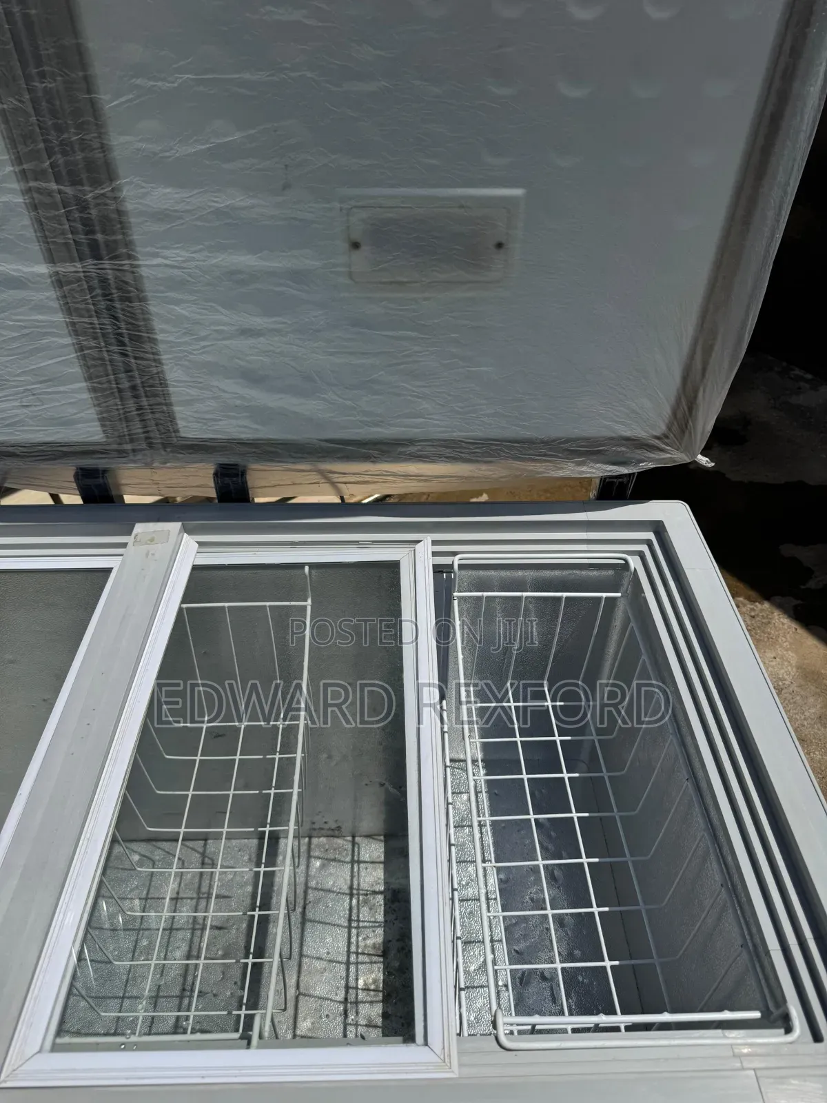 400l Chest Freezer Double Door