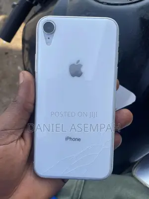 Apple iPhone XR 64 GB White
