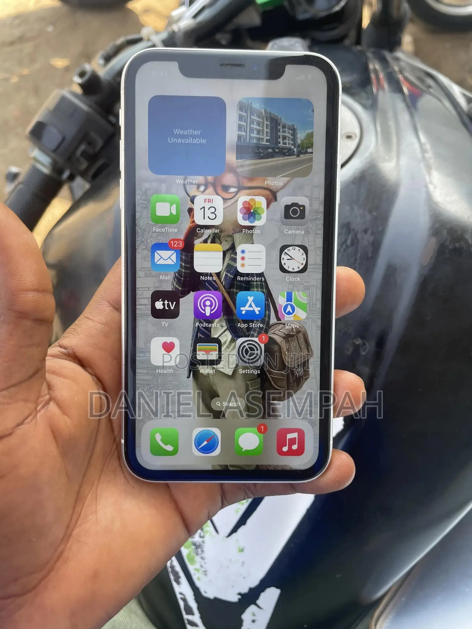 Apple iPhone XR 64 GB White