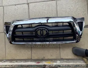 Toyota Tacoma 2009-11 Front Bumper Grille/ Shells