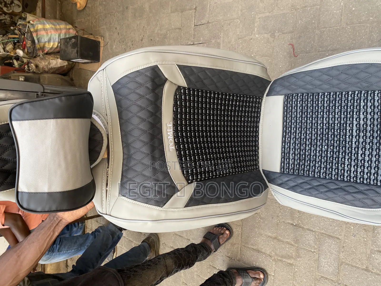 High Quality Leather Seat Cover With Beads