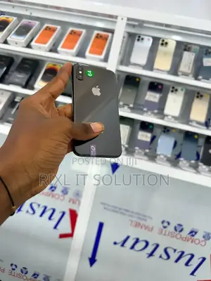 Apple iPhone XS Max 64 GB Black