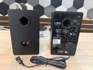 Yamaha Hs3 Active 3.5" 2-Way Studio Monitors (Black)