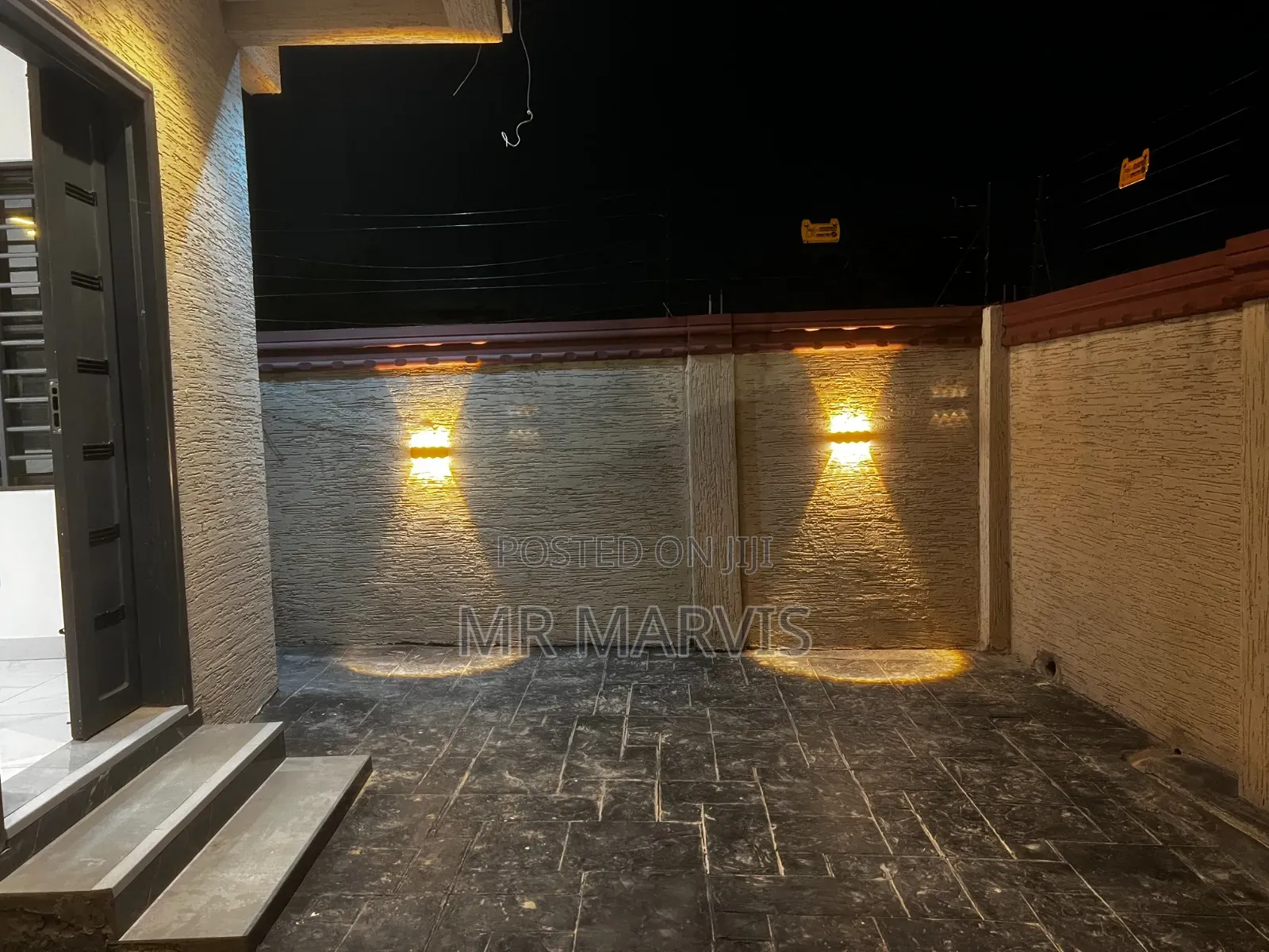 4bdrm Duplex in Jeleel City Estates, Boi for sale