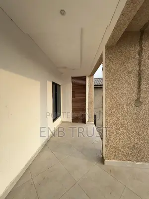 4bdrm Duplex in Ashongman Estate, Police Station for sale