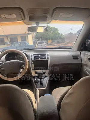 Hyundai Tucson 2005 Gold
