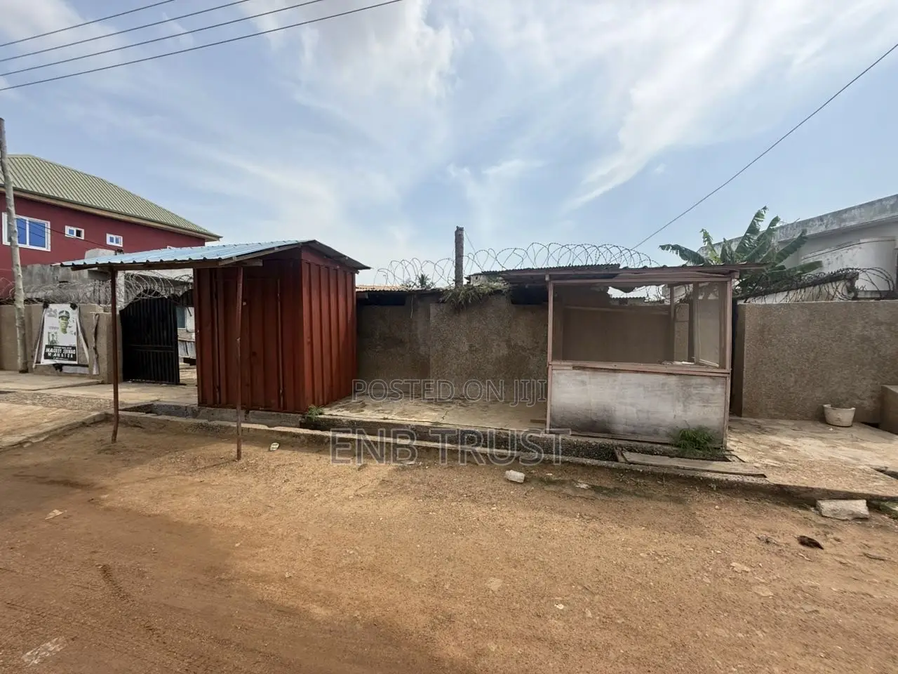 3bdrm House in Lapaz, Nyanmekye for sale