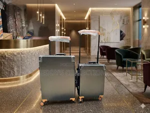 Luxurious Lightweight Cabin Suitcase With a Large Storage Capacity