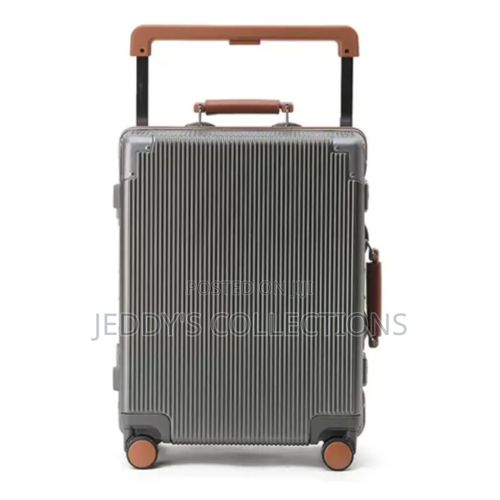 Luxurious Lightweight Cabin Suitcase With a Large Storage Capacity