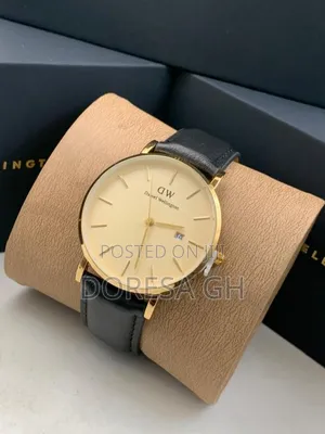Daniel Wellington Leather Watch for Men – Classic Everyday Wristwatch