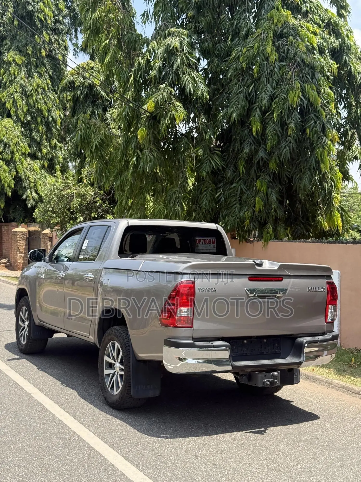 Toyota Hilux Revo Double Cab Deisel 2.4 AWD 2019 Silver