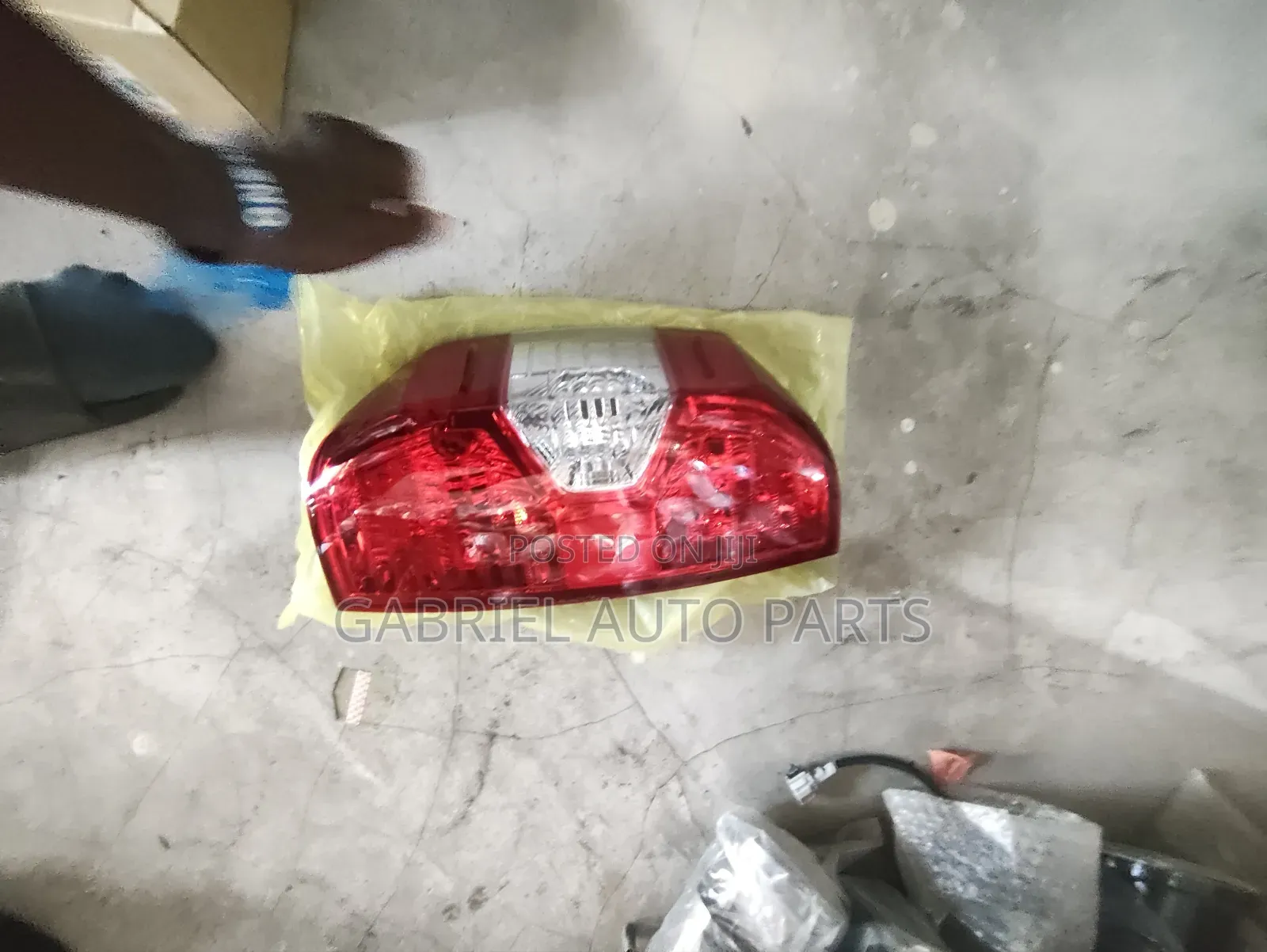Toyota Tundra 2016 to 2021 Taillight