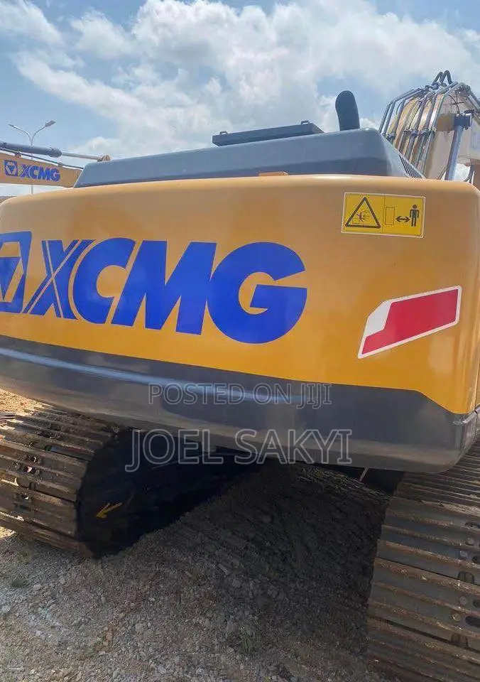 XCMG 215 Excavator for Sale!