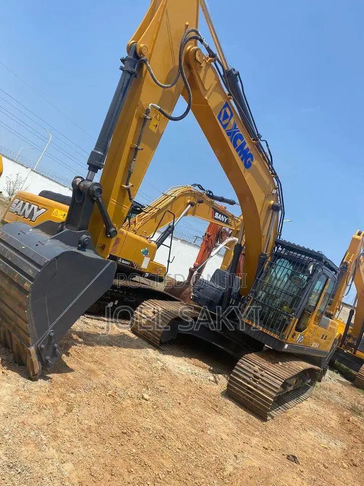 XCMG 215 Excavator for Sale!