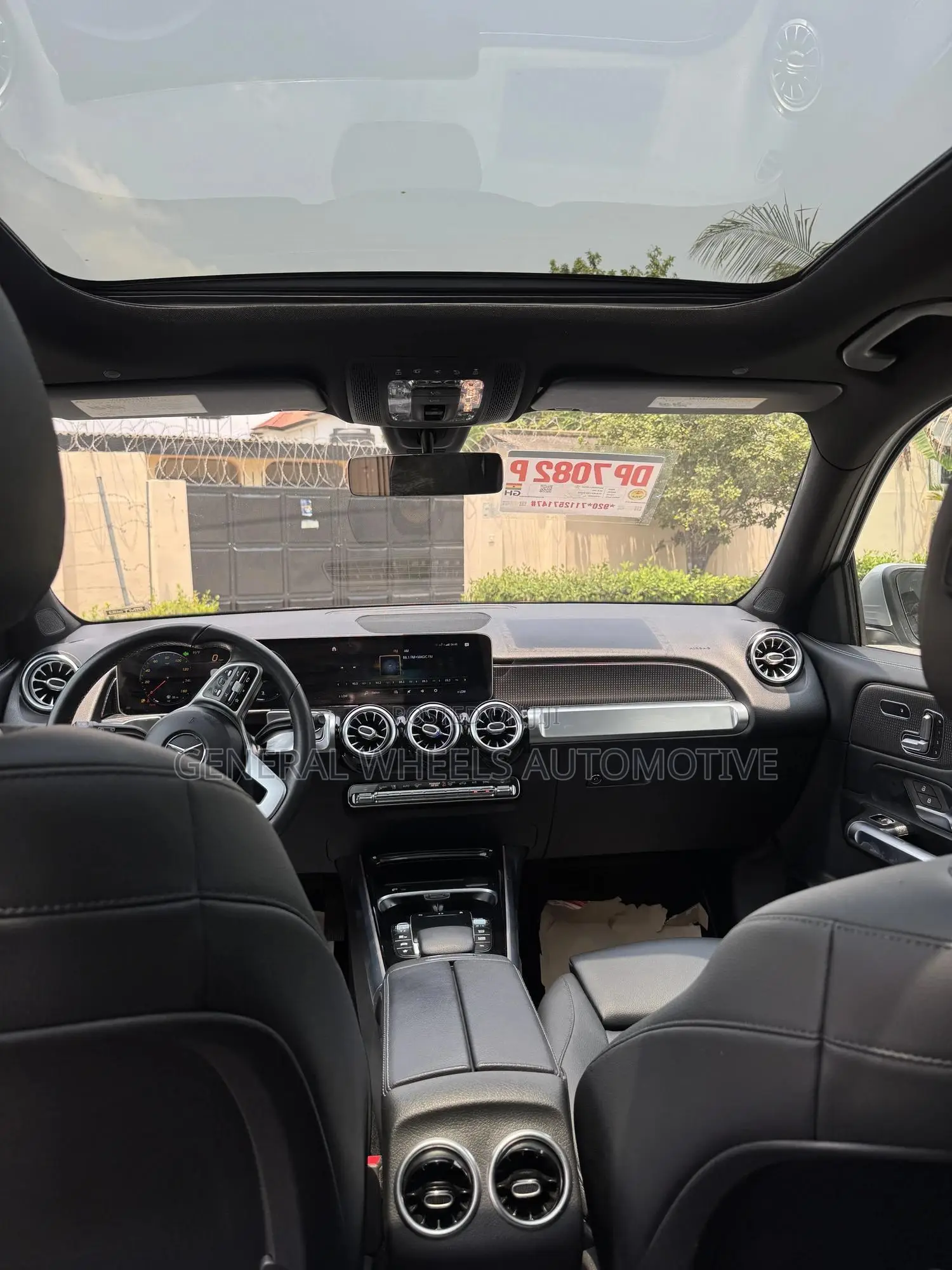 Mercedes-Benz GLB-Class GLB 250 4MATIC 2021 Silver