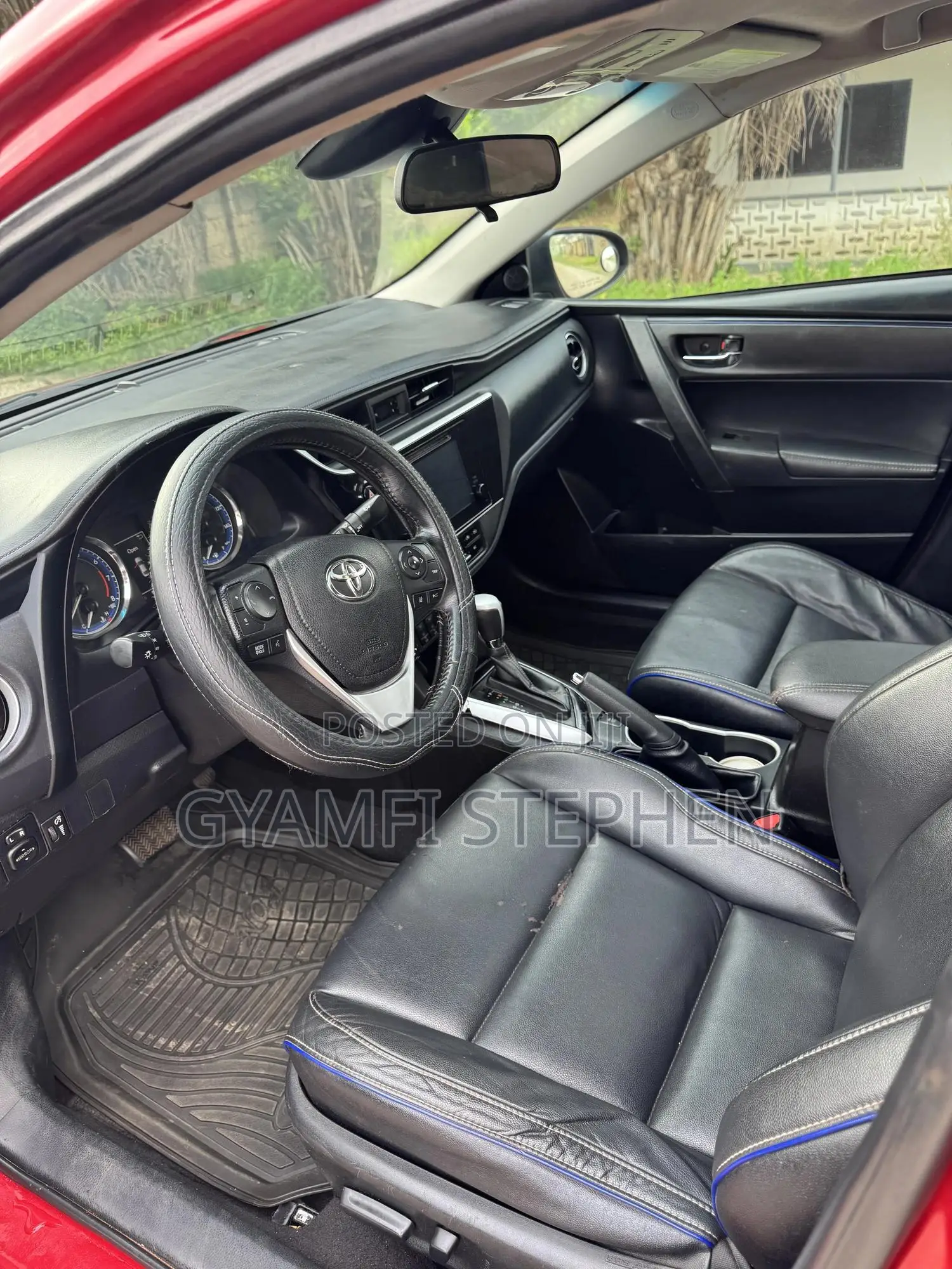 Toyota Corolla XSE (1.8L 4cyl 2A) 2019 Red