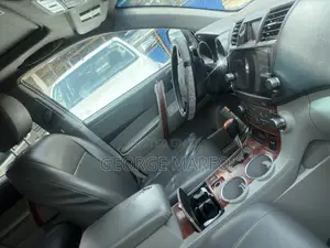 Toyota Highlander 2011 Black
