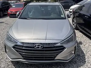 Hyundai Elantra Limited 2020 Silver