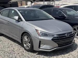 Hyundai Elantra Limited 2020 Silver