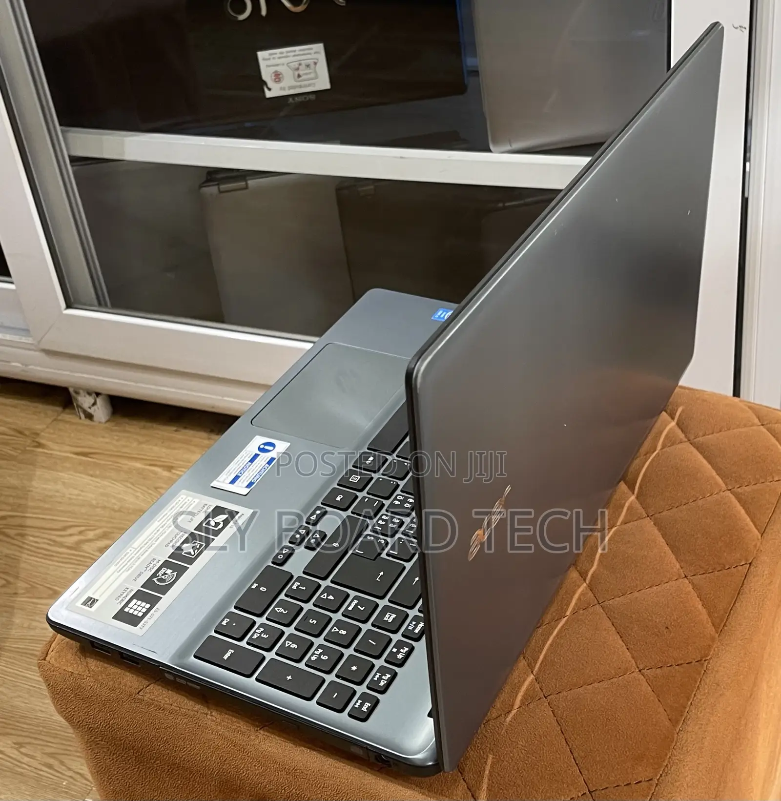 Laptop Acer Aspire E5-571 4GB Intel Core i5 SSD 256GB