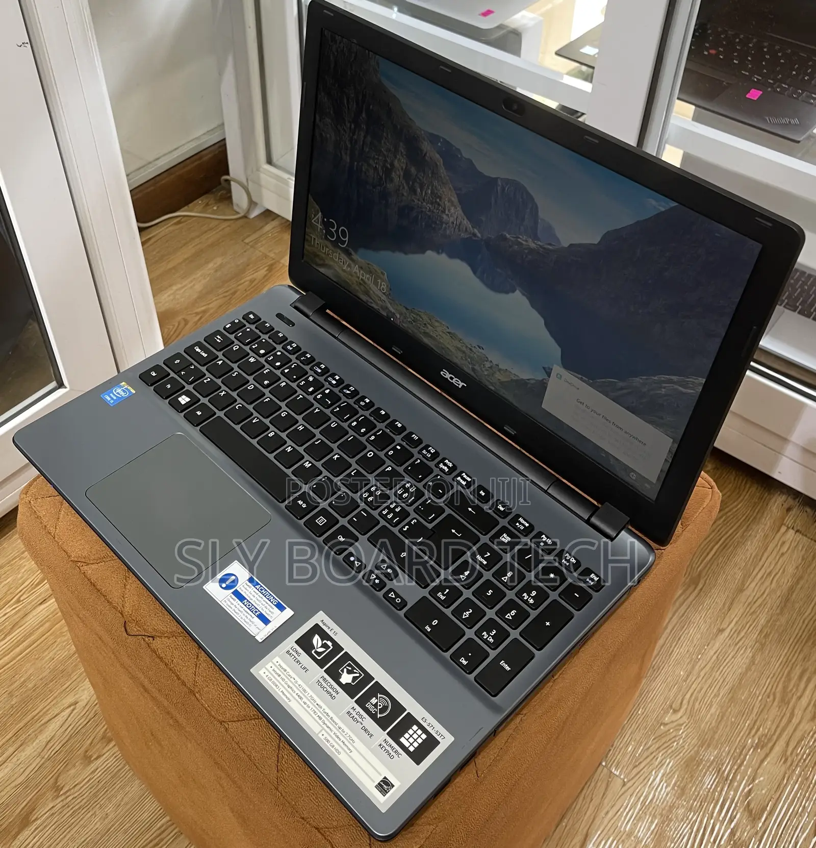 Laptop Acer Aspire E5-571 4GB Intel Core i5 SSD 256GB
