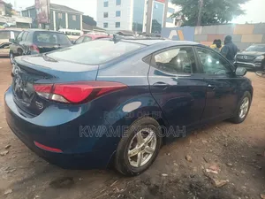 Hyundai Elantra Limited Sedan FWD (1.8L 4cyl 6A) 2016 Blue