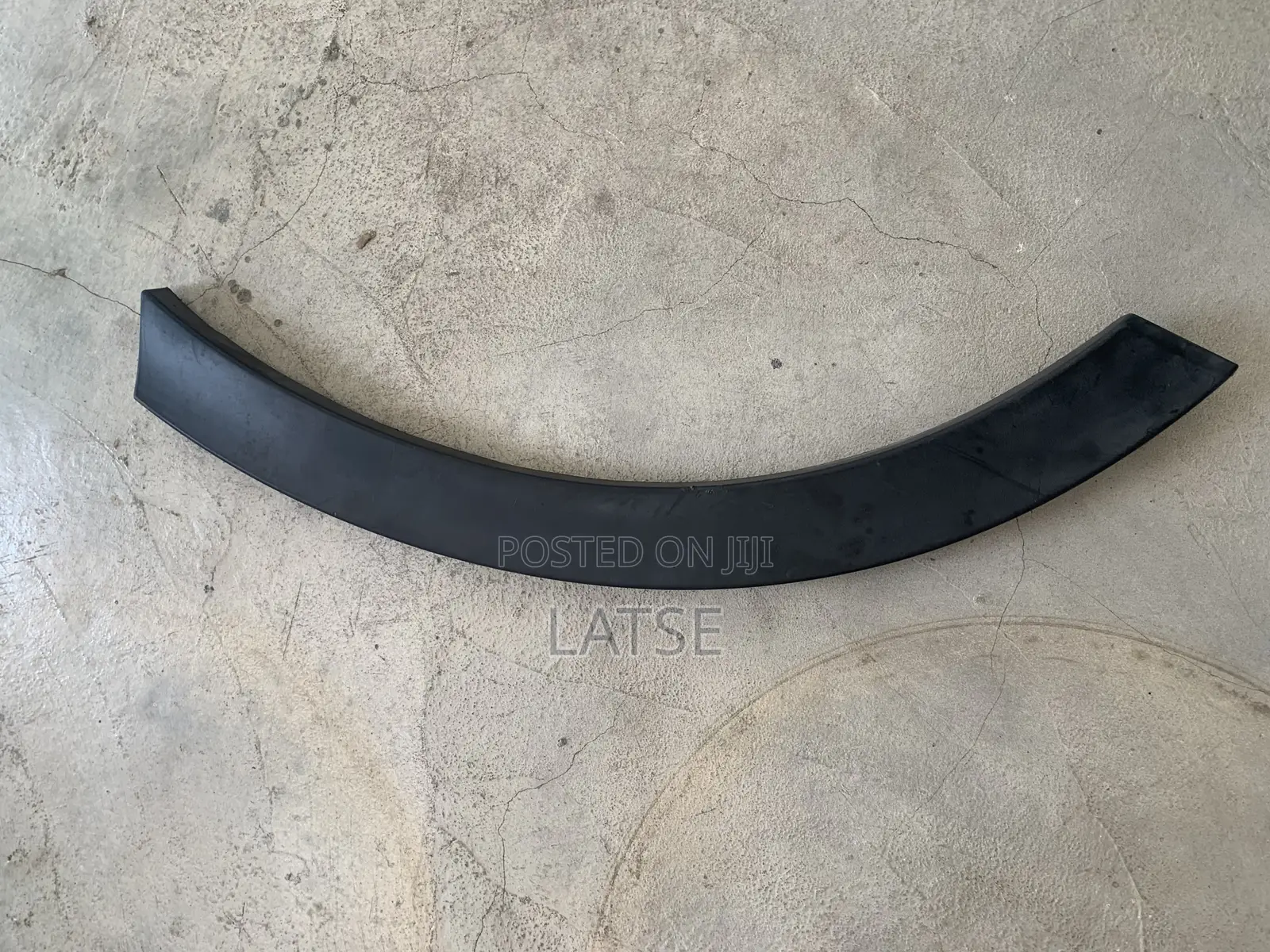 Honda Cr-v 2017,2018,2019,2020,2021,2022 Back Right Fender Molding