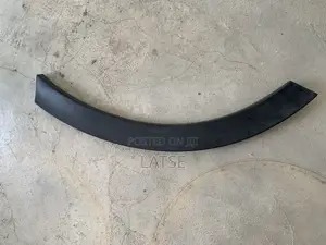 Honda Cr-v 2017,2018,2019,2020,2021,2022 Back Right Fender Molding