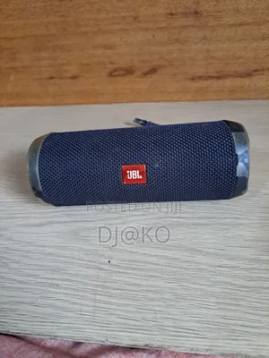 JBL Flip 4