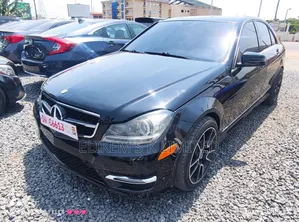Mercedes-Benz C250 2014 Black