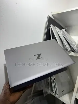 Laptop HP ZBook Firefly 14 G7 32GB Intel Core i7 SSD 512GB