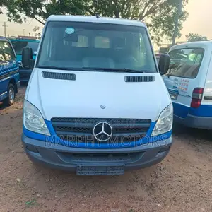 Mercedes-Benz Sprinter 2013