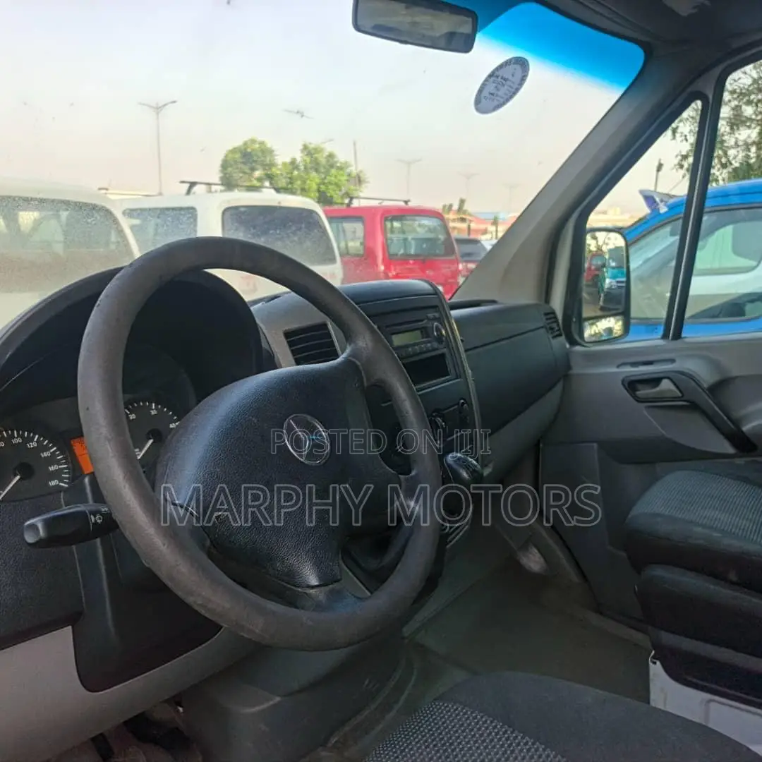 Mercedes-Benz Sprinter 2013