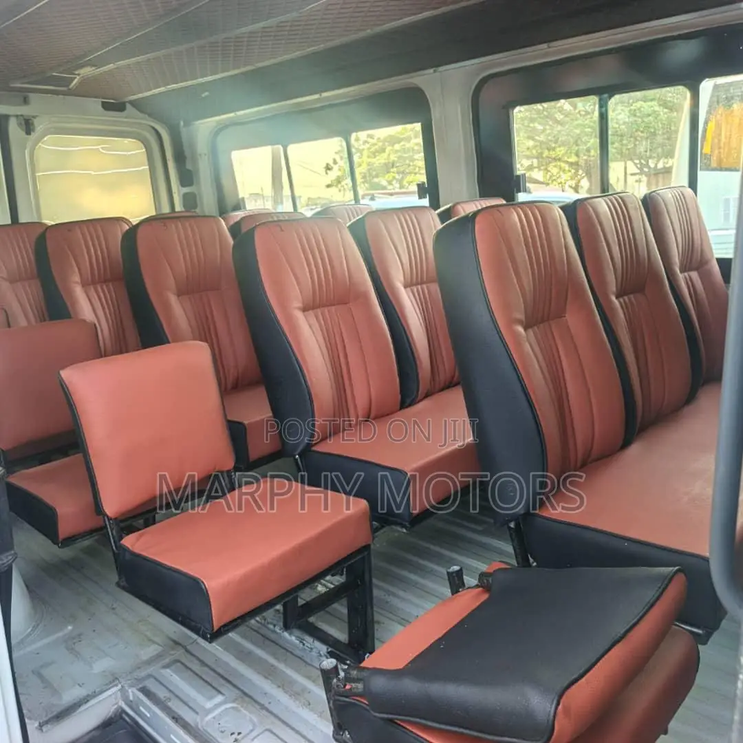 Mercedes-Benz Sprinter 2013