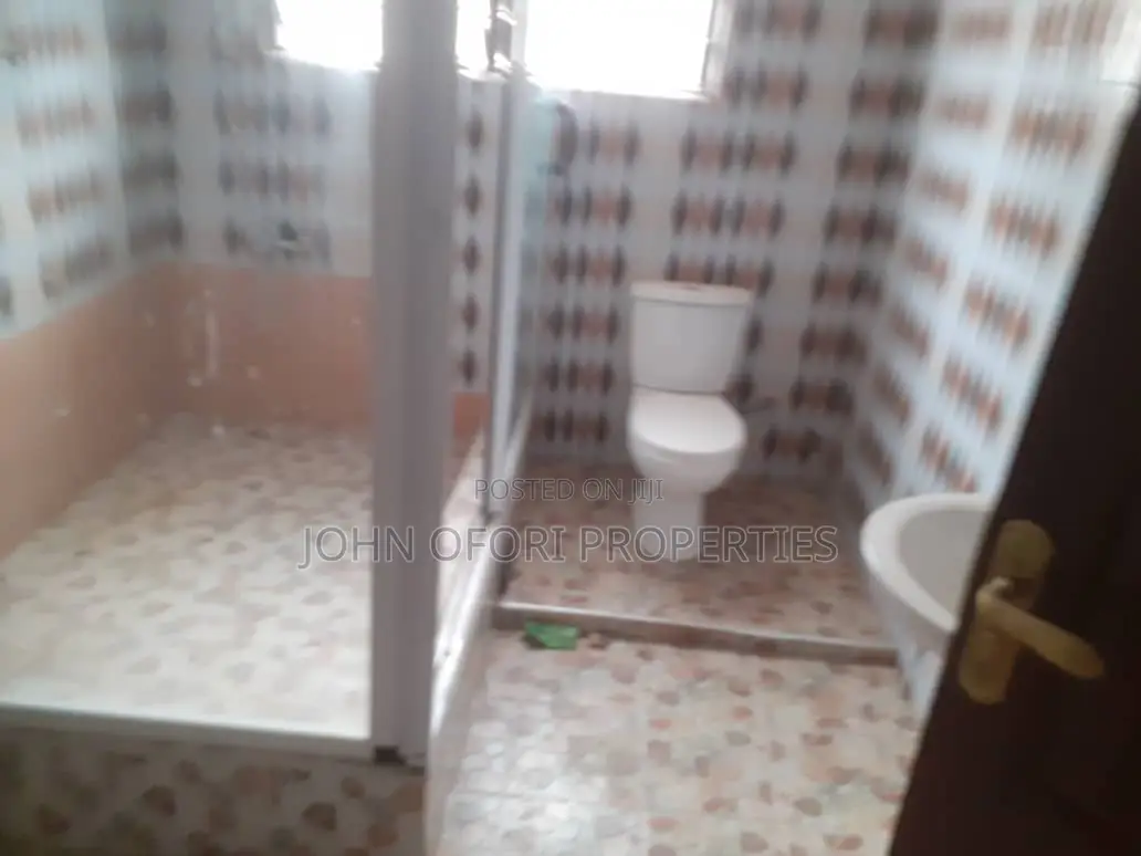 3bdrm Apartment in Ayeduase Mango Road, Kumasi Metropolitan for rent