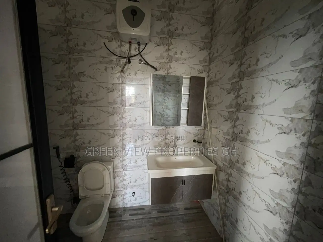 2bdrm Apartment in Sakumono for rent