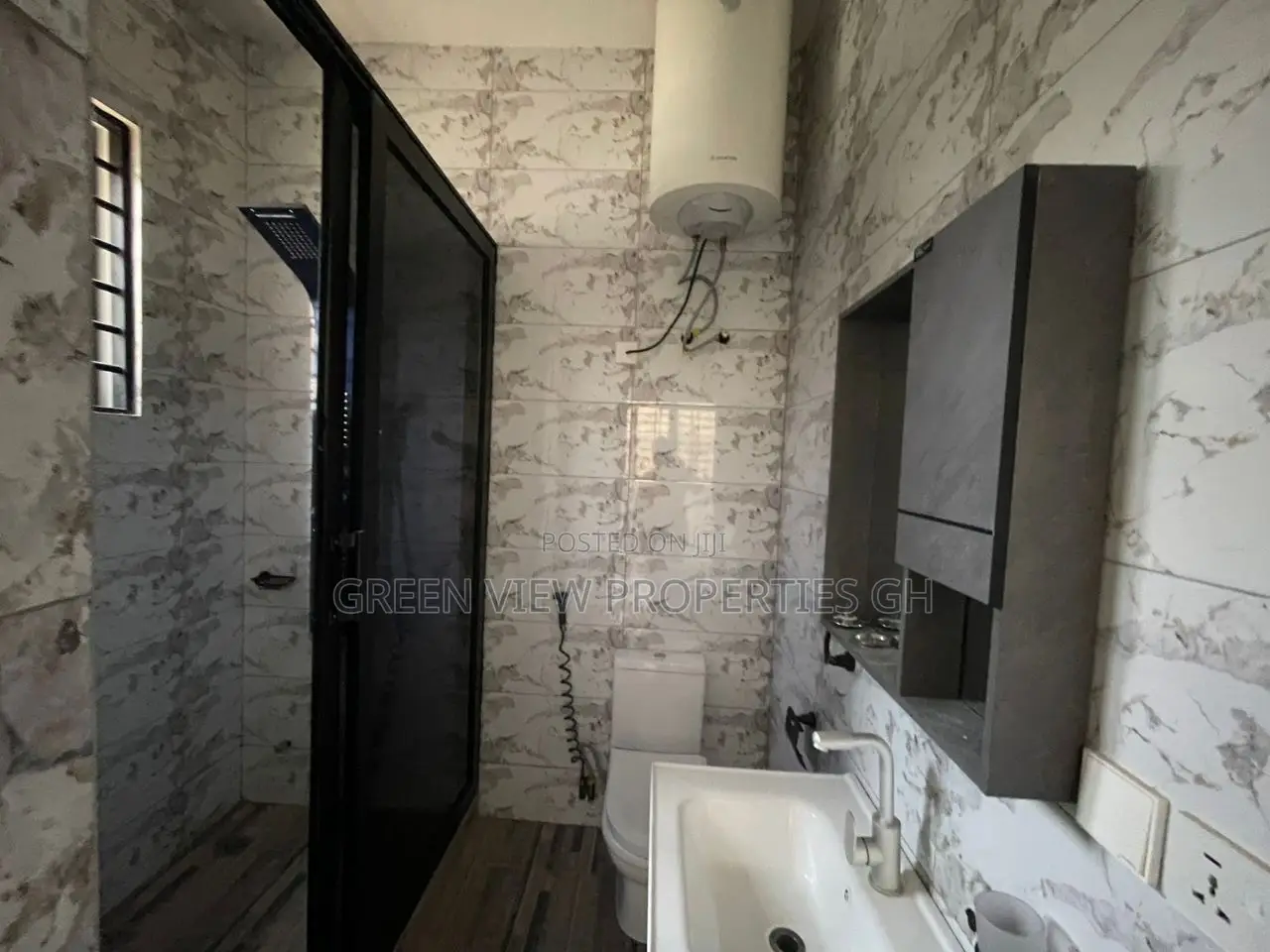2bdrm Apartment in Sakumono for rent