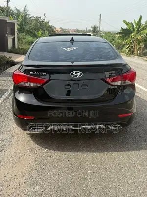 Hyundai Elantra 2016 Black