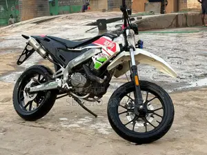 Aprilia 2022