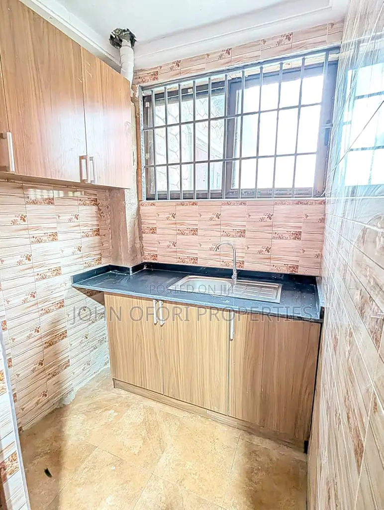 3bdrm Apartment in Ayeduase Mango Road, Kumasi Metropolitan for rent