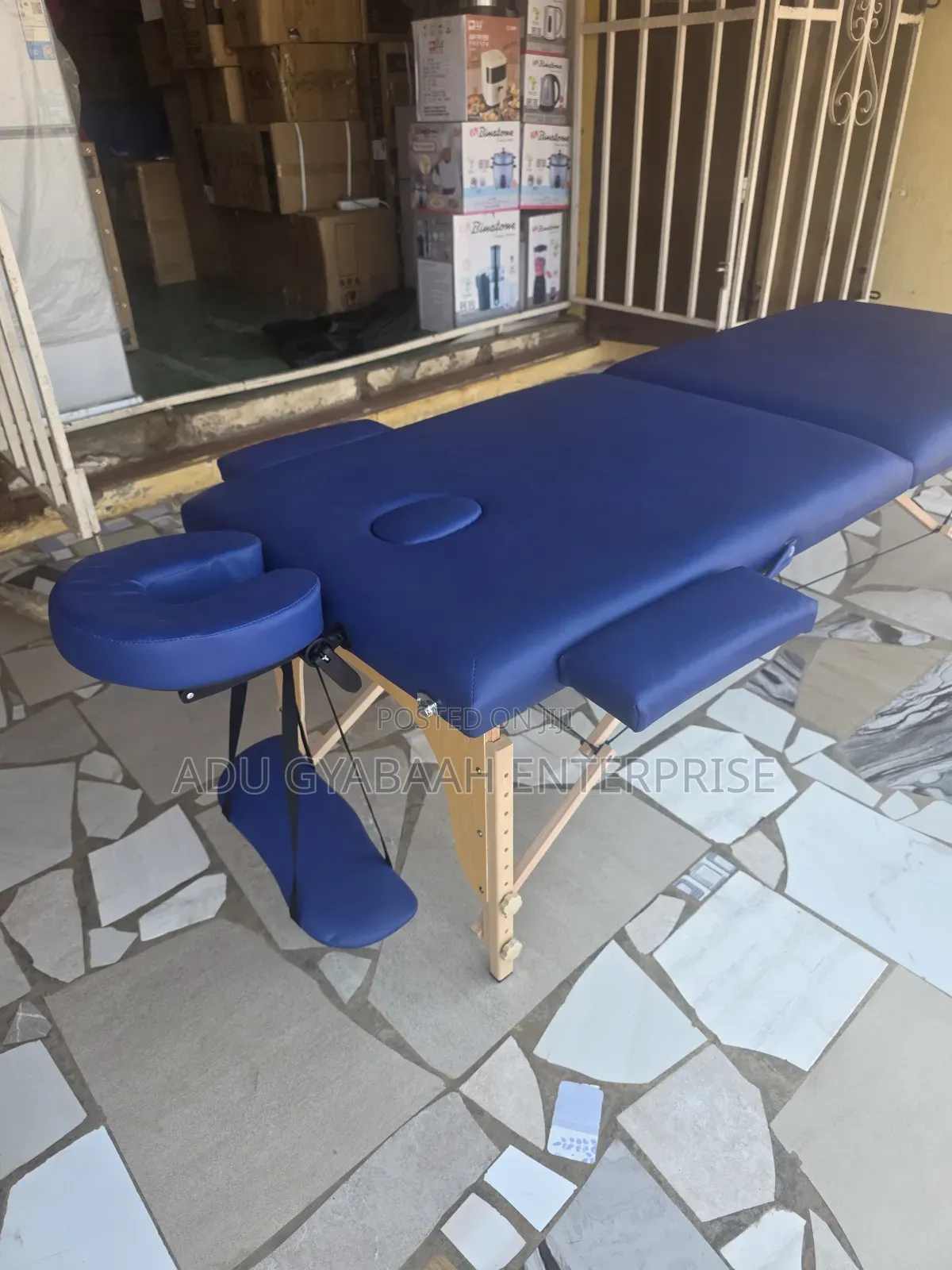 “Portable Massage Bed / Spa Bed / Salon Massage Table”