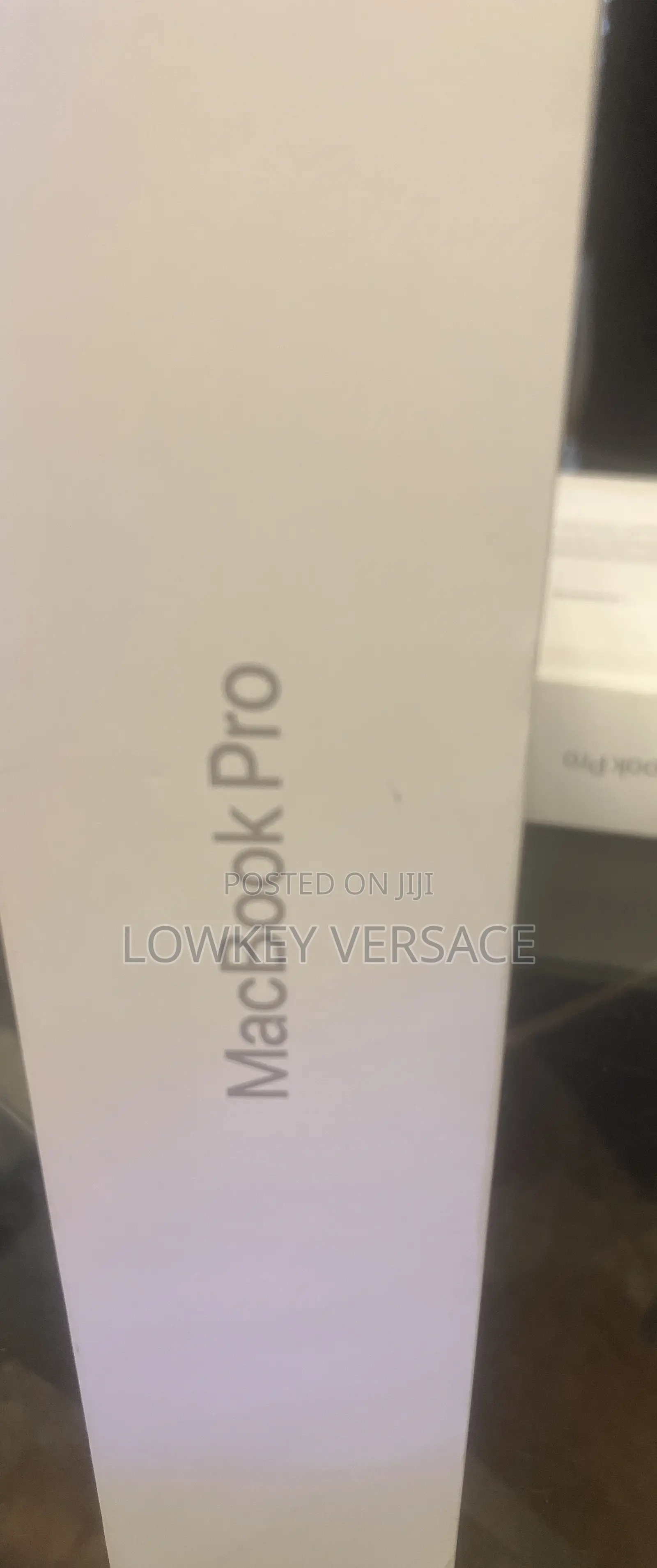 New Laptop Apple MacBook Pro 2024 M3 14-inch 8GB Apple M3 SSD 512GB