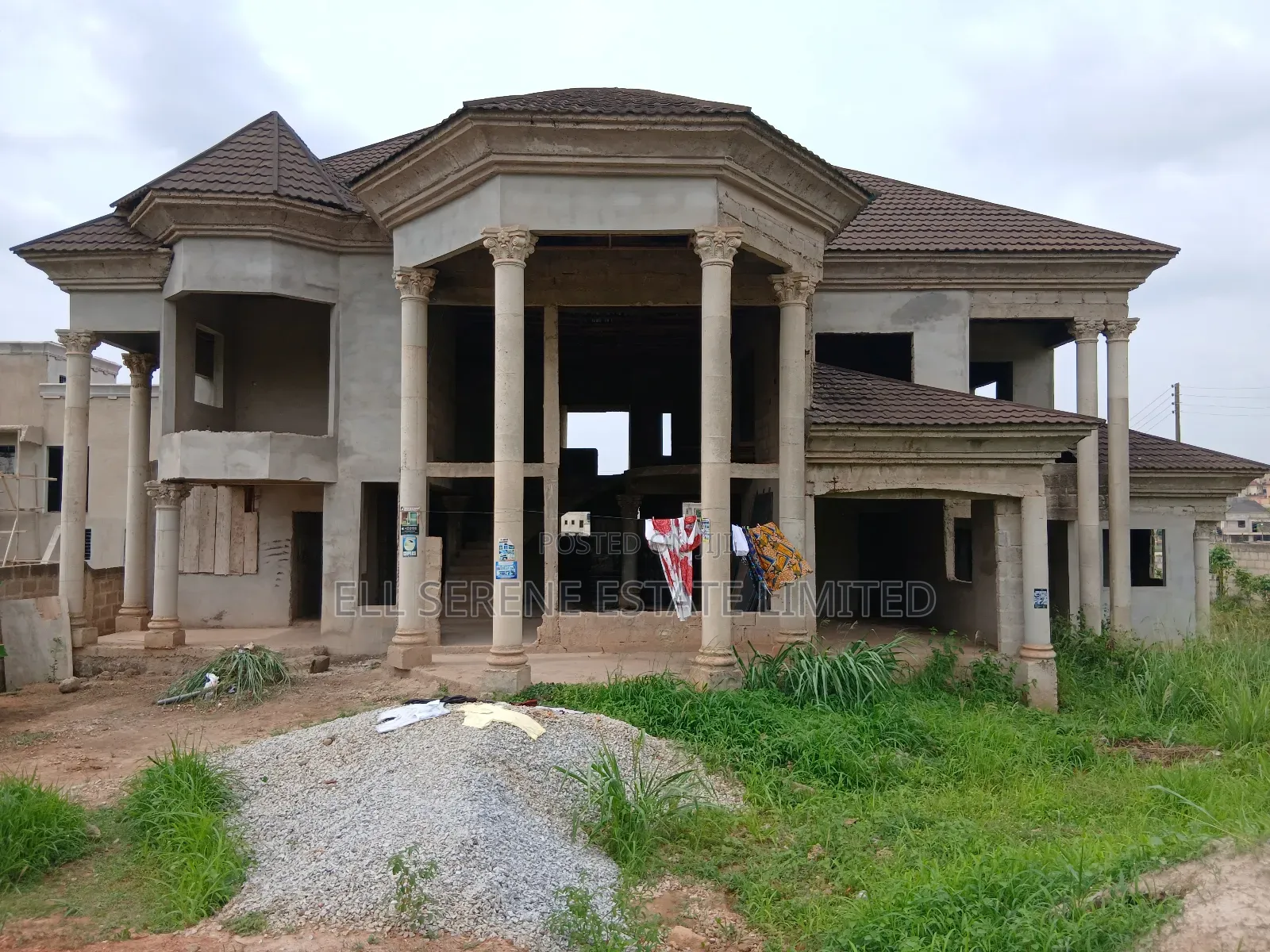 7bdrm House in Ell Serene, Kumasi Metropolitan for sale